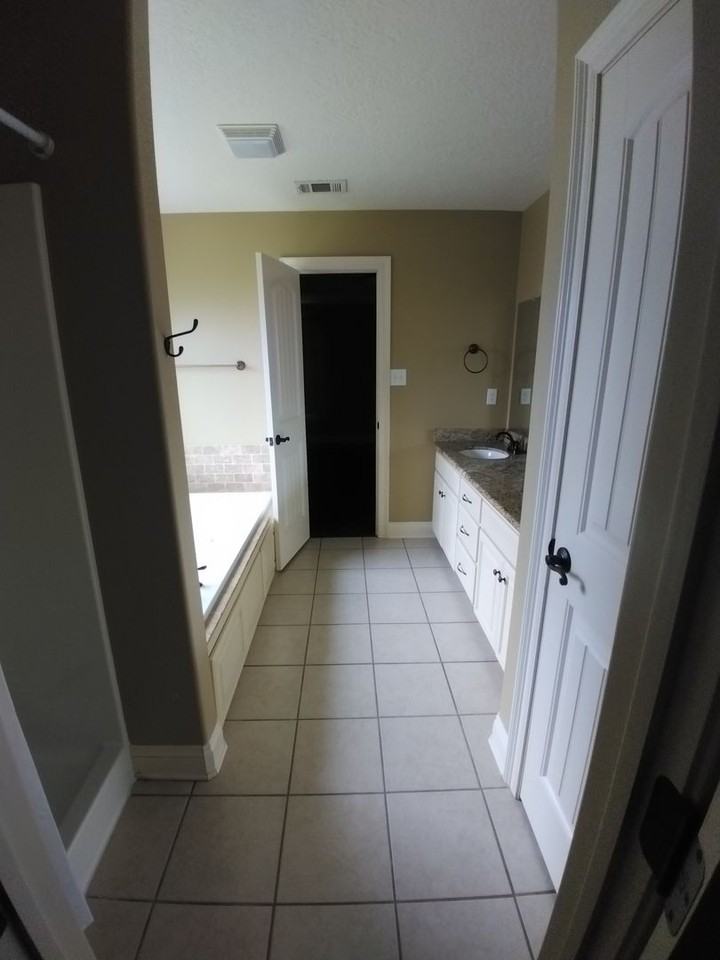 317 Barbara Dr - Photo 7 of 10