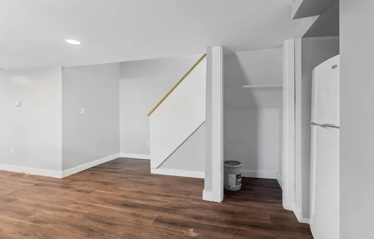 1718 15th Street - Photo 2 of 16