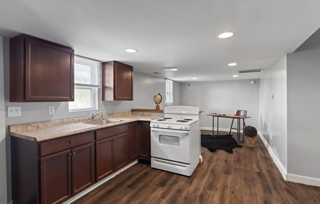 1718 15th Street - Photo 3 of 16