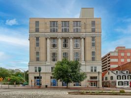 featured image of 231 State St