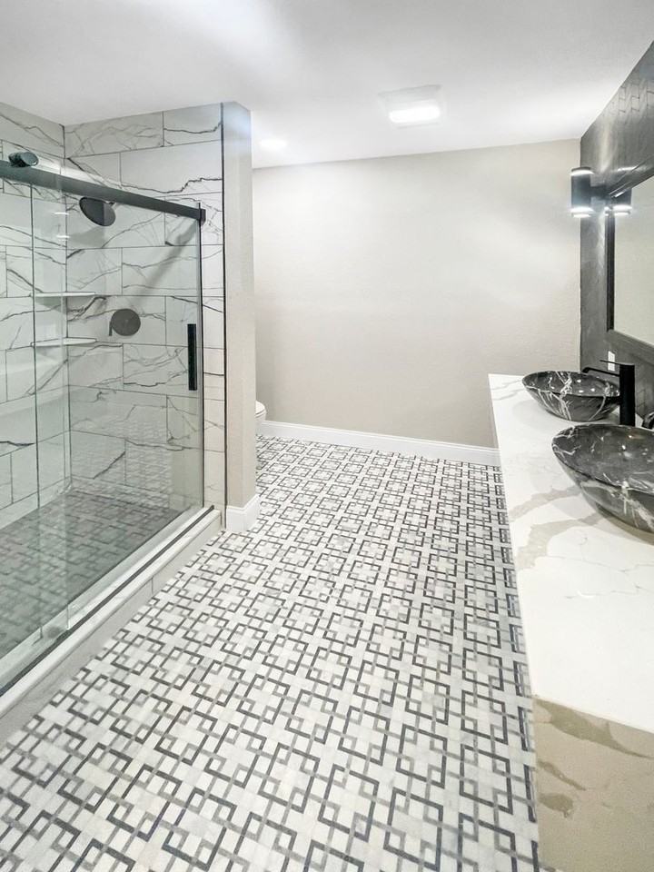 1608 9th St - Photo 3 of 14