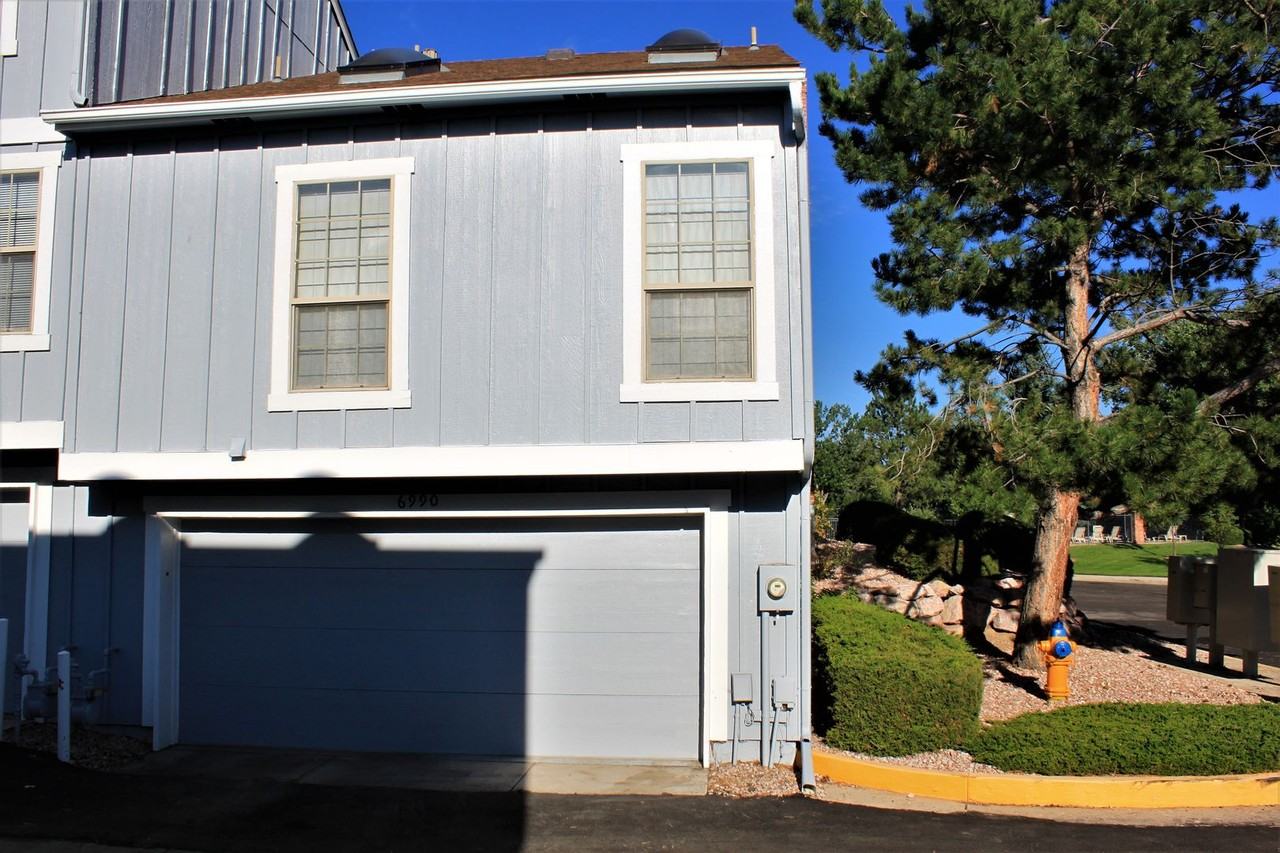 6990 Los Reyes Cir - Photo 2 of 26