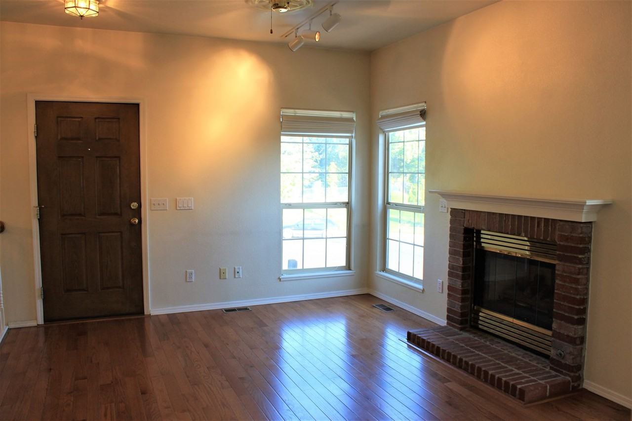 6990 Los Reyes Cir - Photo 6 of 26