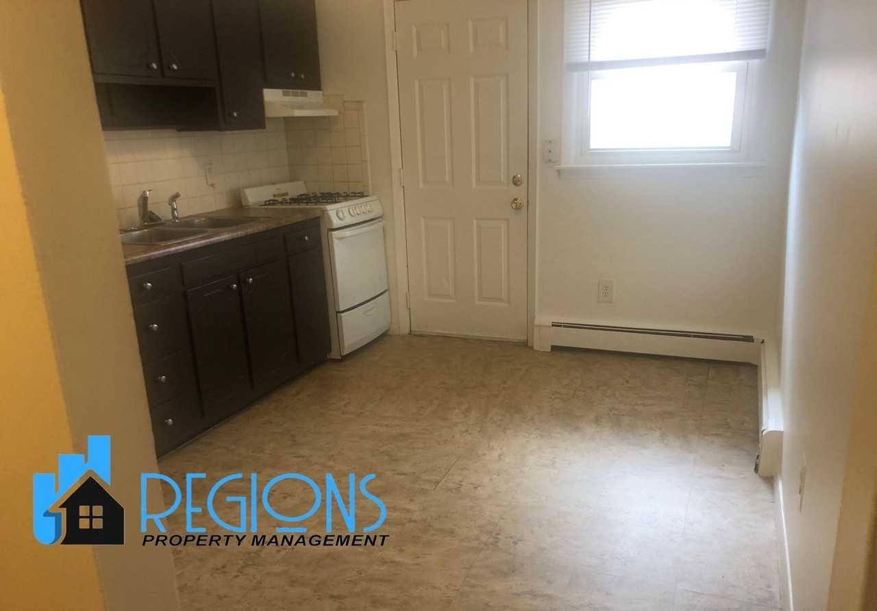 822 E. Washington Street - Photo 7 of 13