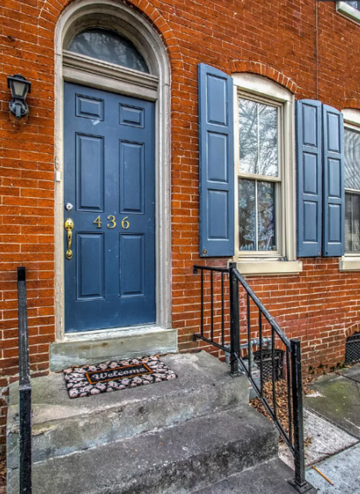 436 W Lemon St - Photo 2 of 18