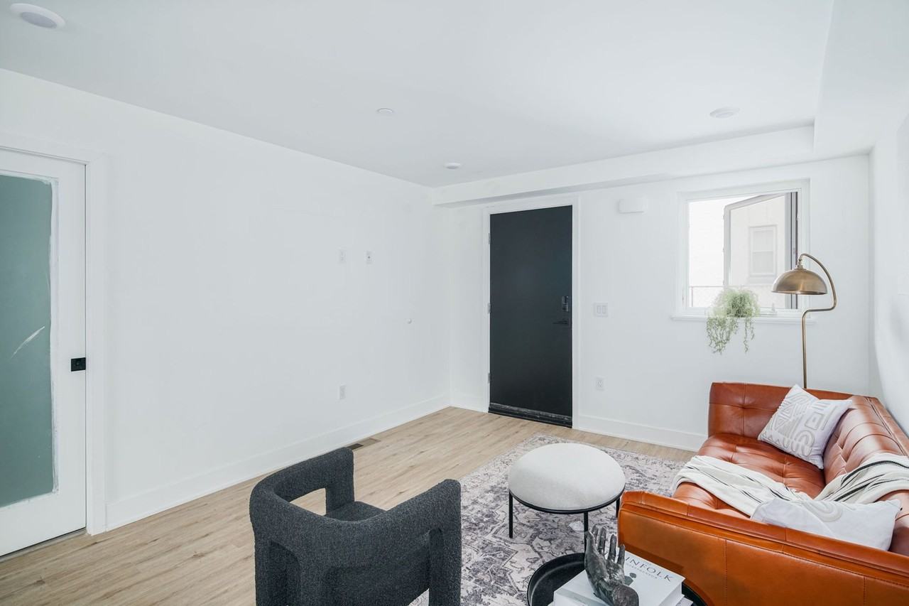 2605 E Boston St - Photo 3 of 50