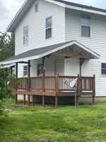 featured image of 321 E College St