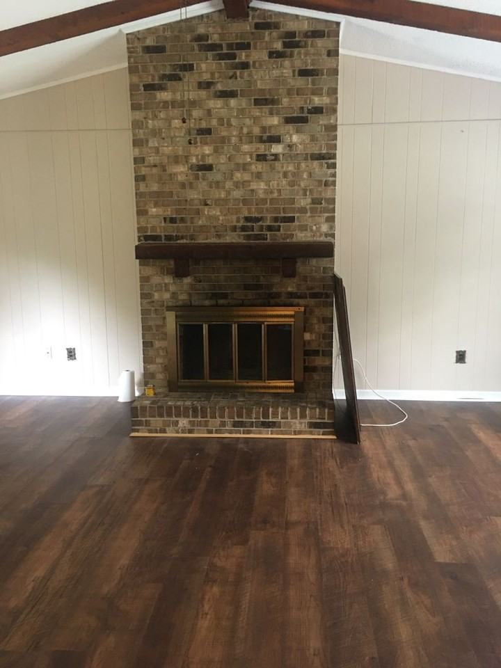 1219 Lyman Ct - Photo 3 of 12
