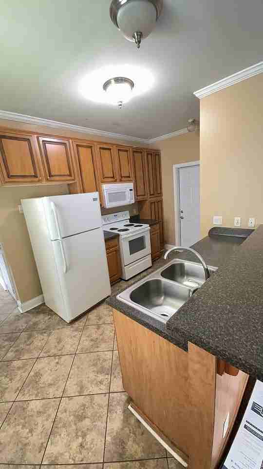 12206A Prudie Cir - Photo 3 of 9