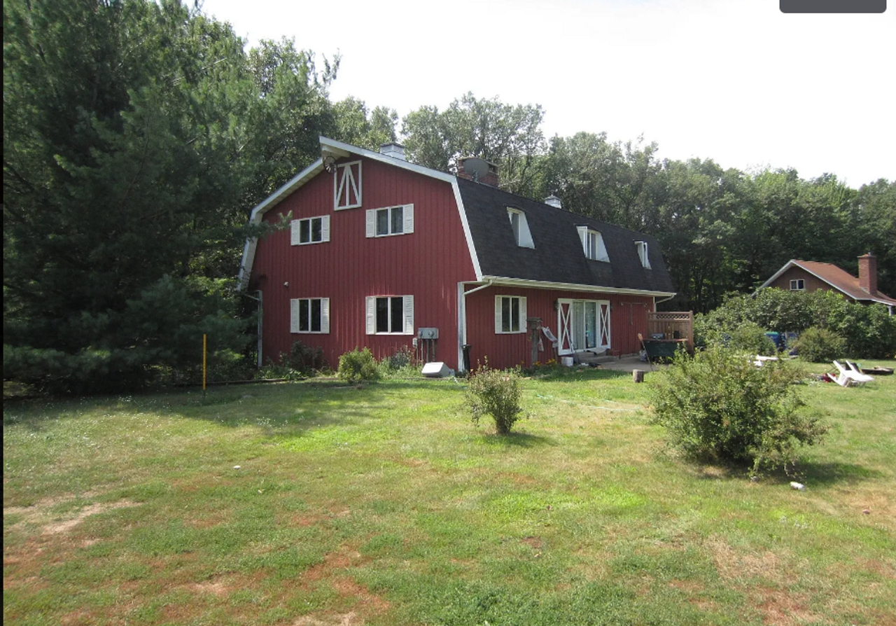 215 Jordan Road - Photo 2 of 7