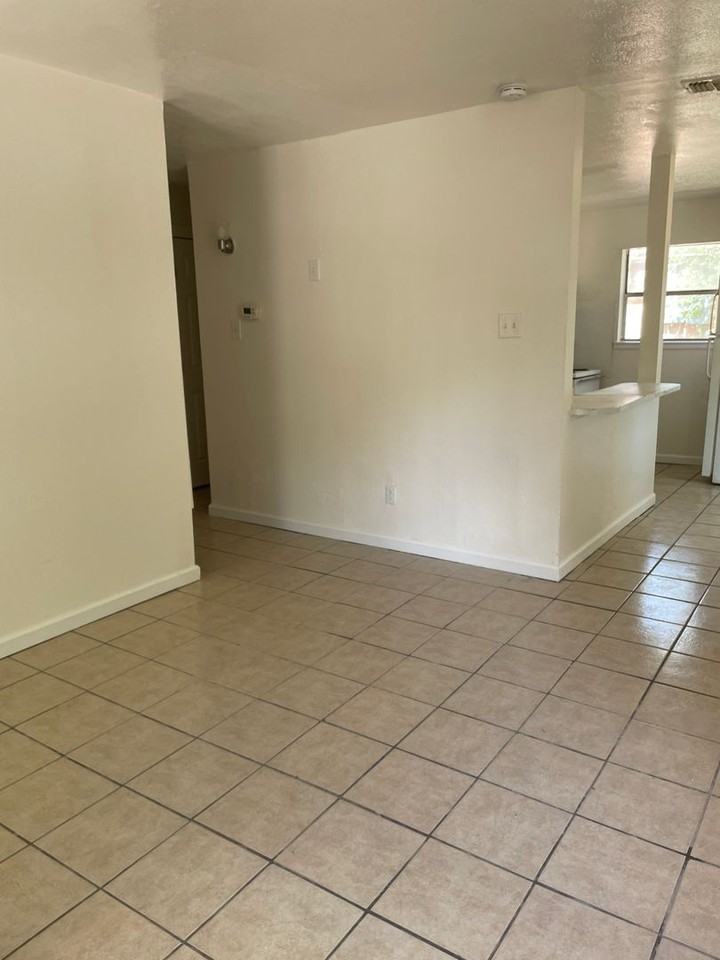 703 E 3rd Street - Photo 2 of 21