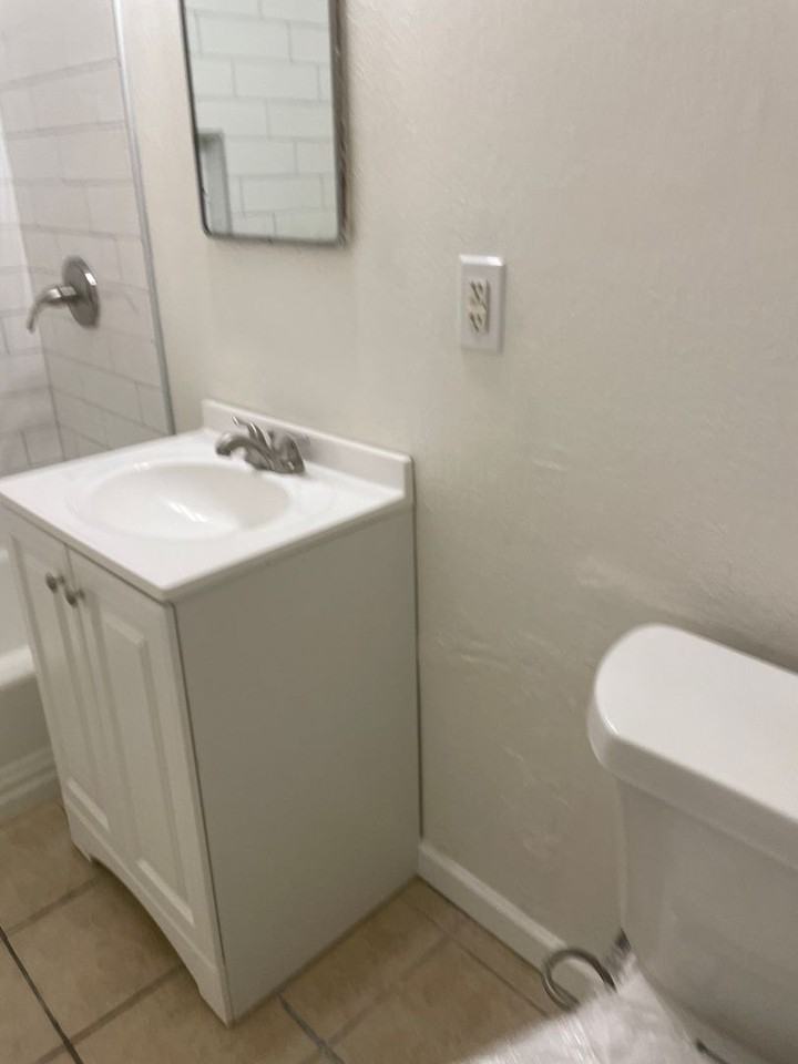 703 E 3rd Street - Photo 6 of 21