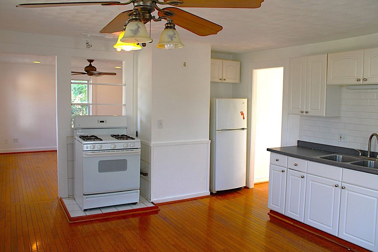 110 Pleasant Street - Photo 3 of 14