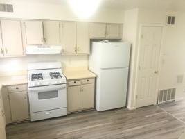 featured image of 808 E Washington St