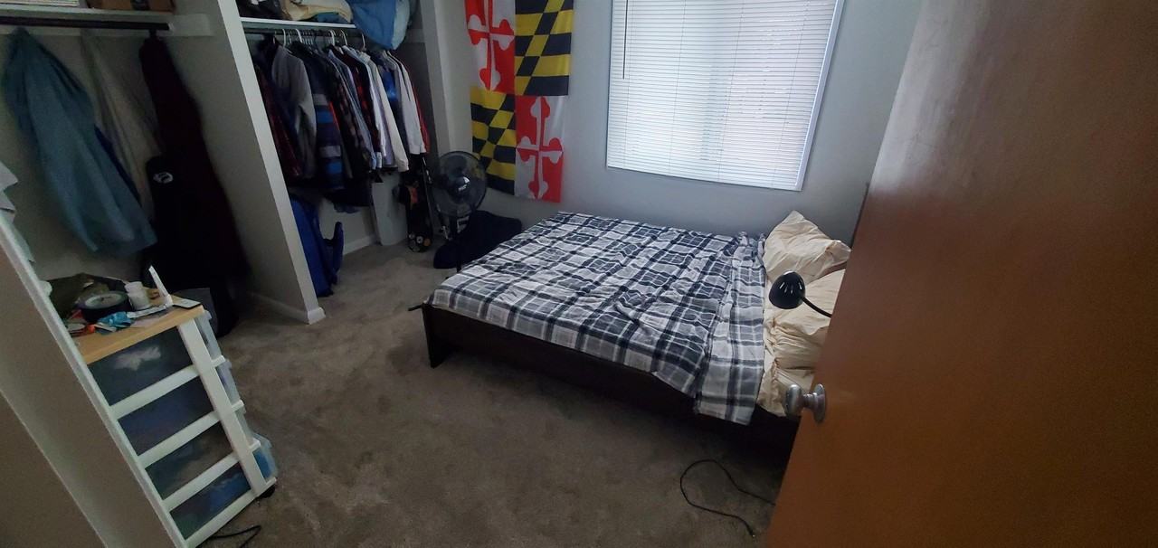 124 13th Street Southeast - Photo 2 of 7