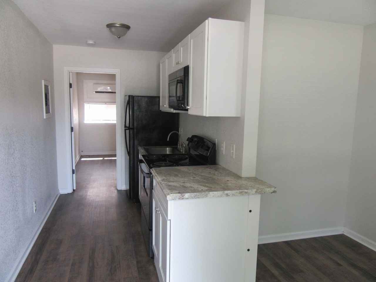 1400 Gulf Ave #3 - Photo 2 of 10