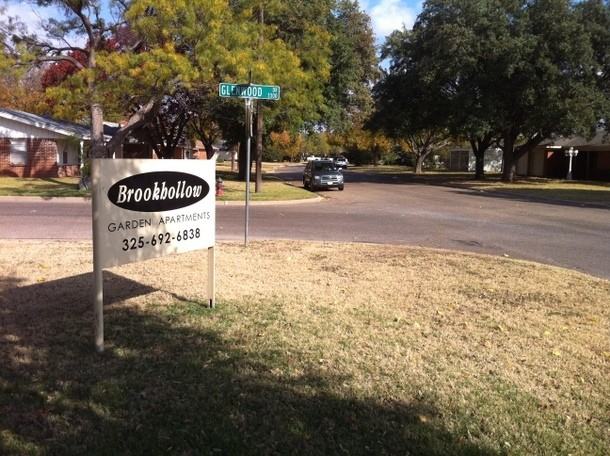 2600 Ivanhoe Ln - Photo 7 of 9