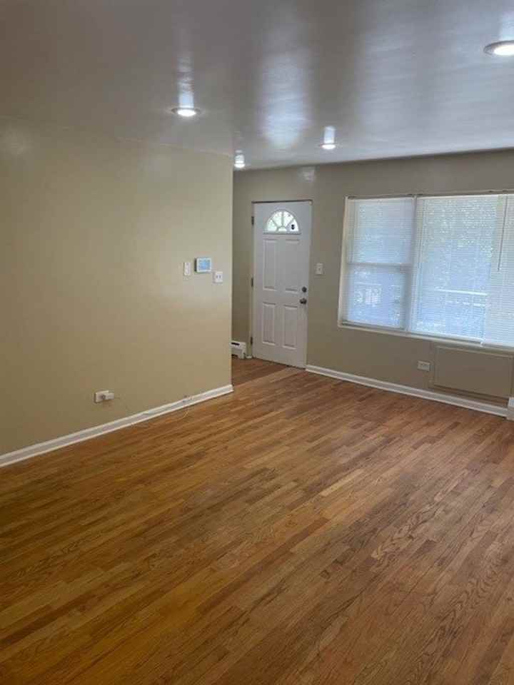 4801 N Ridgeway - Photo 3 of 13