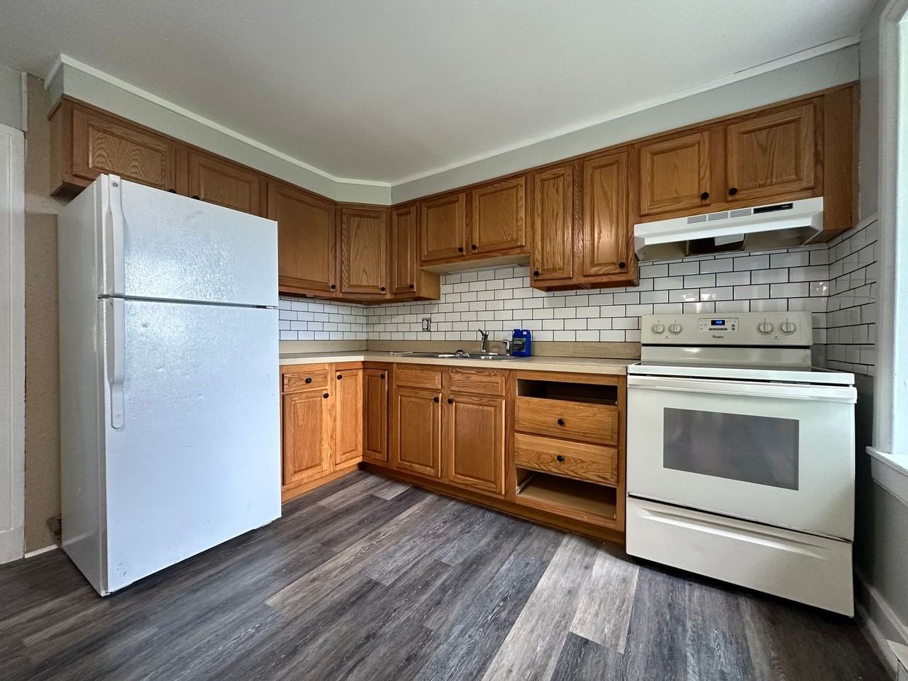 8 Godfrey St. - Photo 2 of 7