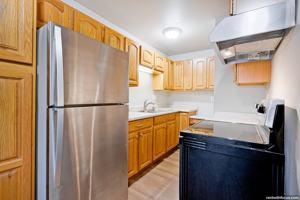 featured image of 560 W Linwood Ave