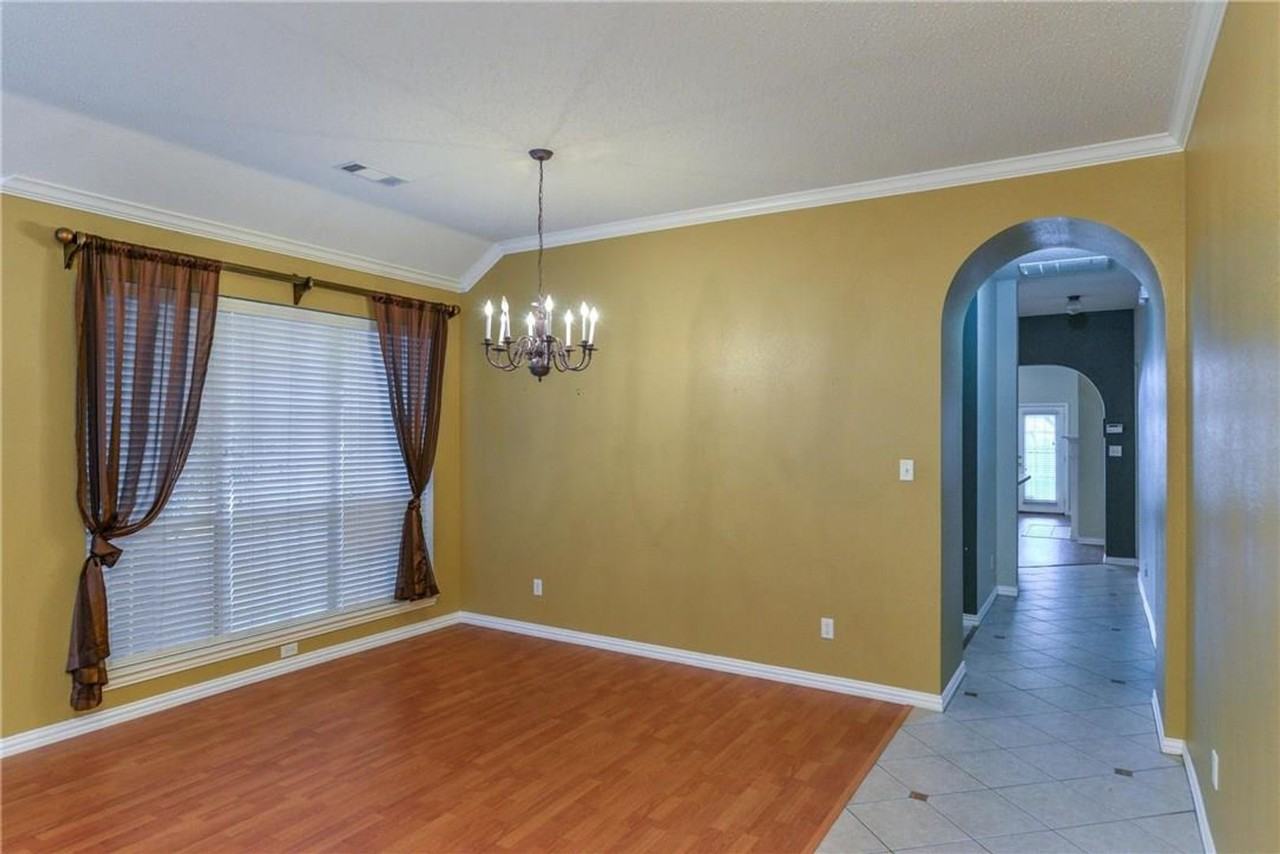 4625 Marguerite Ln - Photo 3 of 14