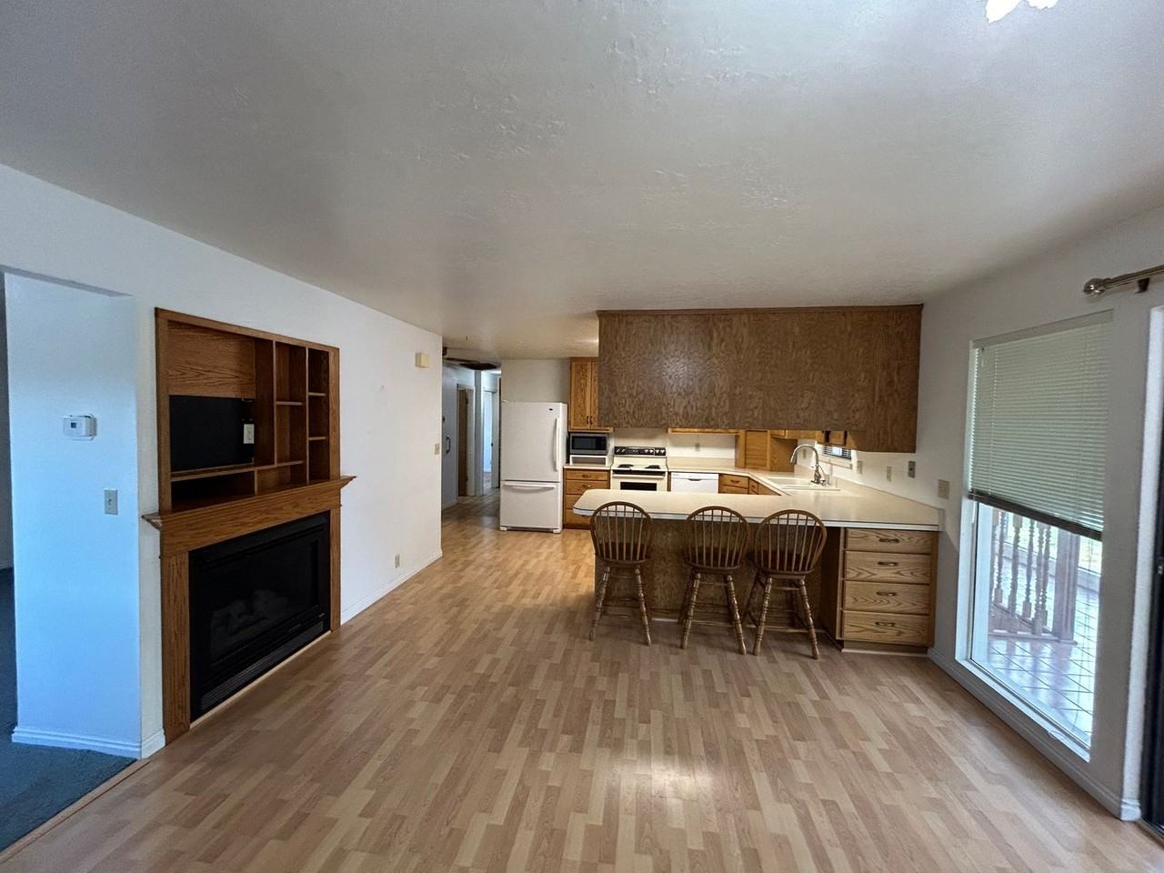 1091 S 1265 W - Photo 6 of 30