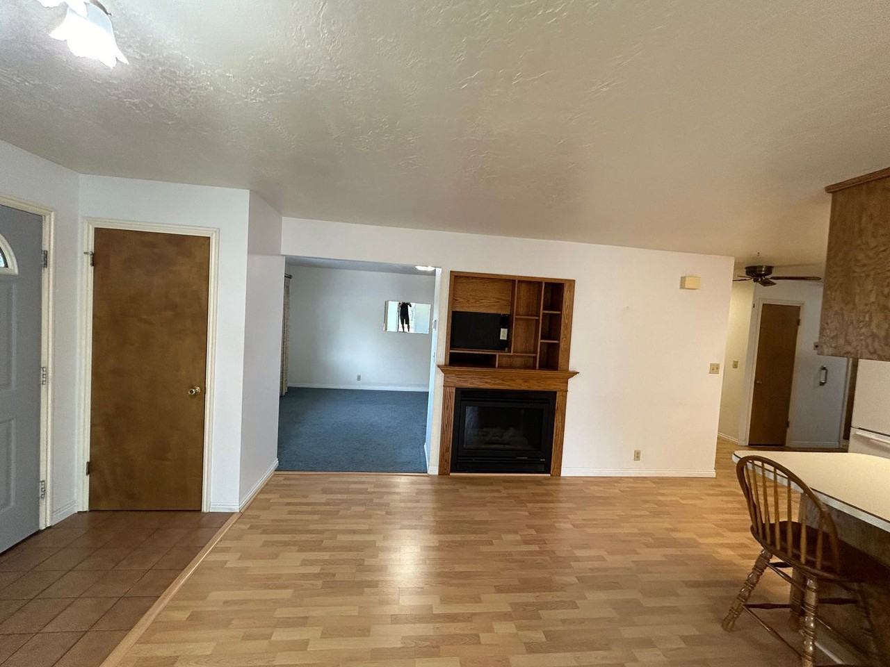 1091 S 1265 W - Photo 7 of 30