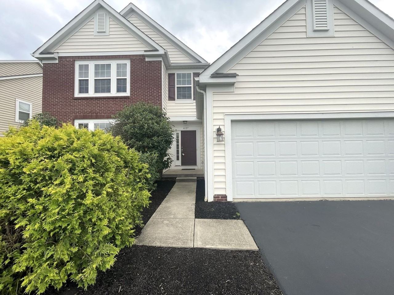 6127 Janes Way - Photo 2 of 42