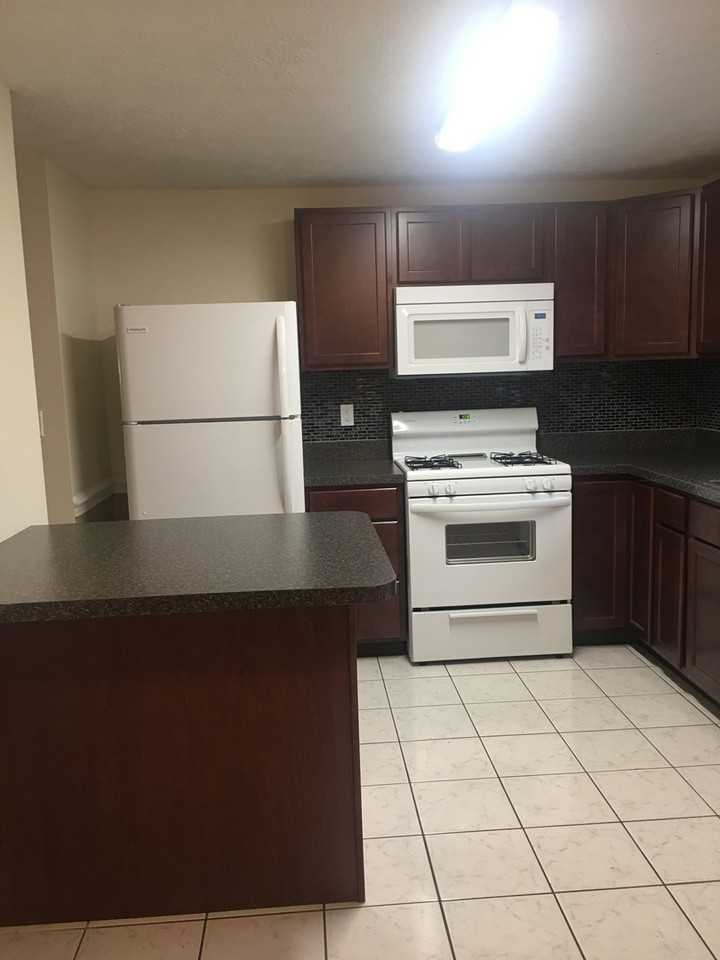 5666 Tulane Ave - Photo 3 of 18