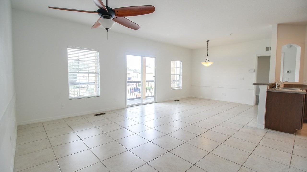 2333 Betsy Ross Ln - Photo 5 of 13