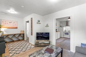 featured image of 1216 Trinity St