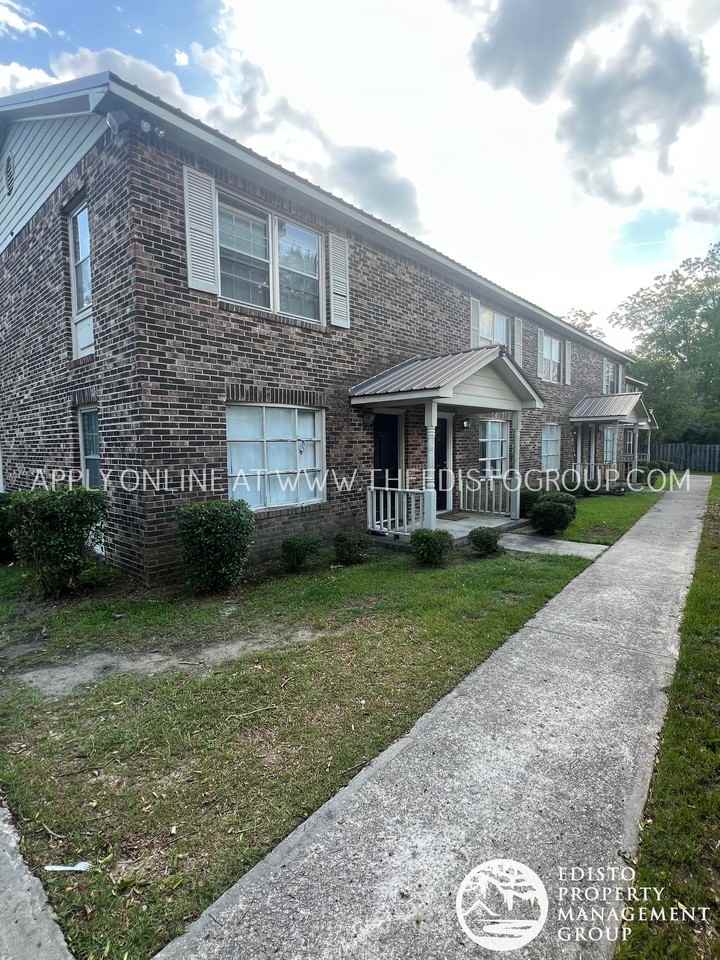 1303 - 1323 Williamsburg Court - Photo 2 of 2