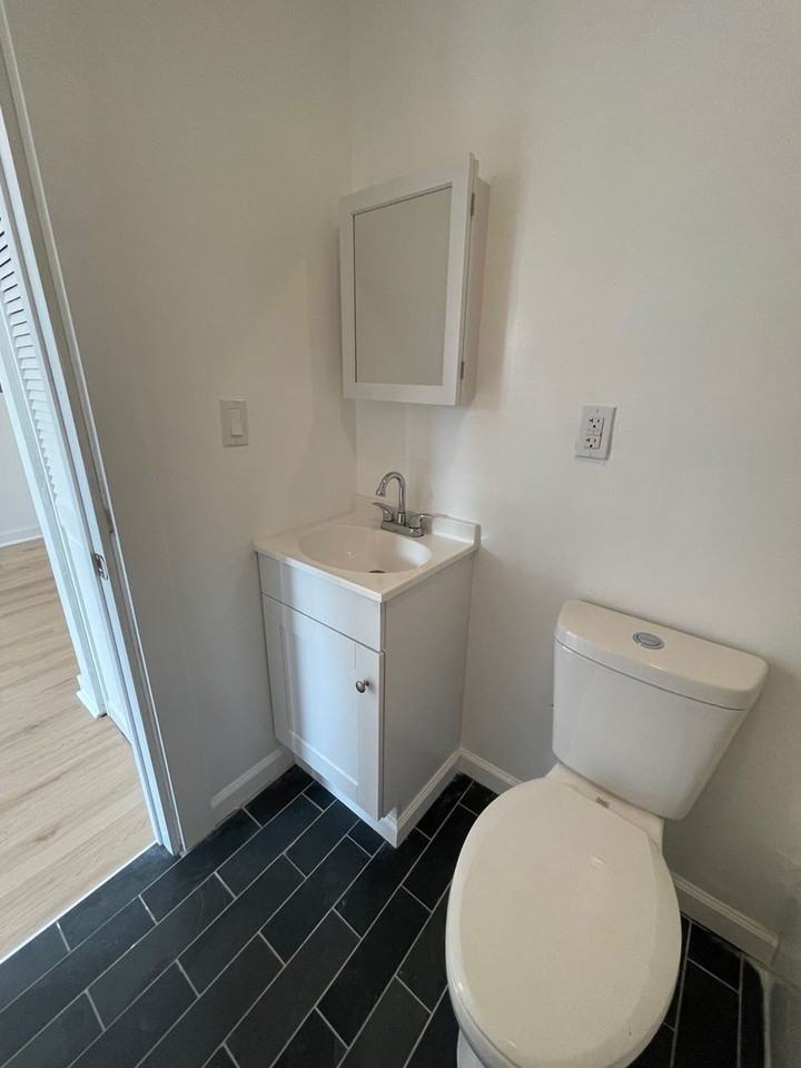 2 William St - Photo 5 of 8
