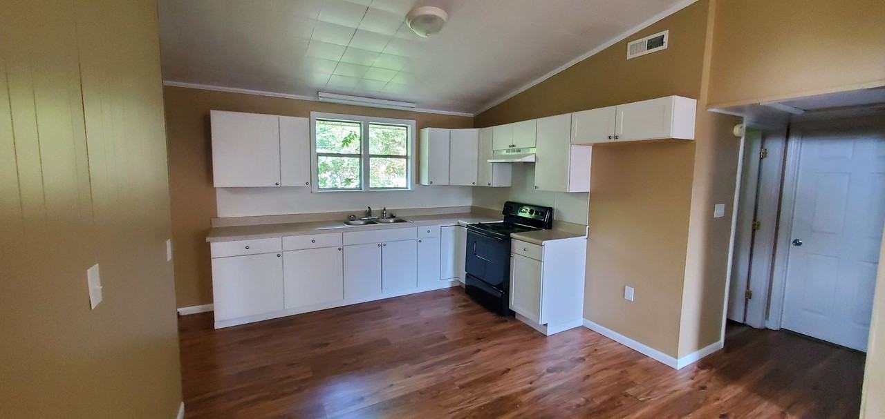 1631 W. Rotary Drive - Photo 2 of 6