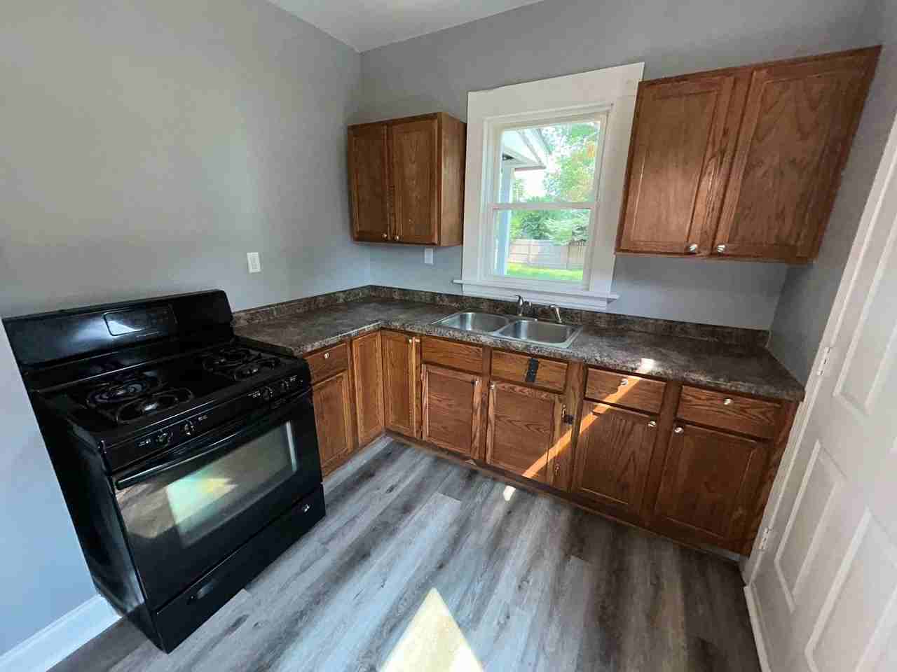 1410-1412 61st Street - Photo 2 of 10