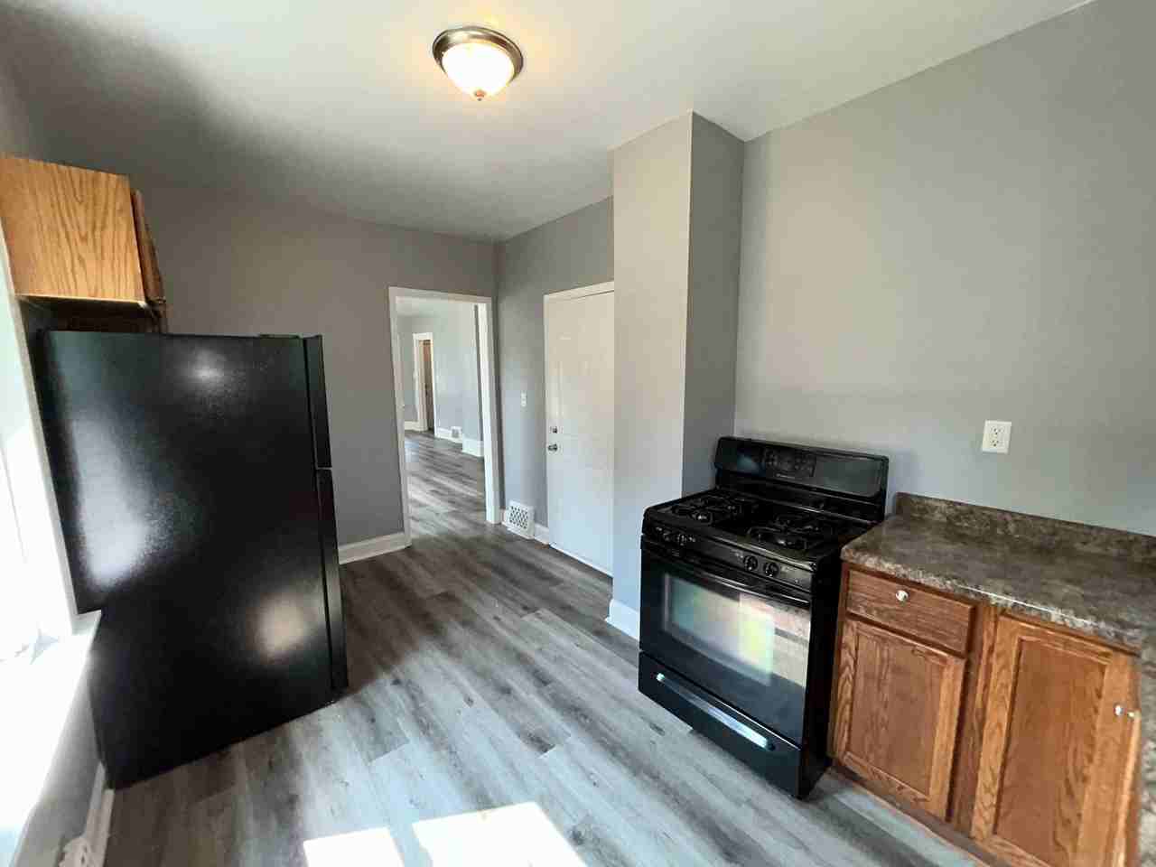 1410-1412 61st Street - Photo 3 of 10