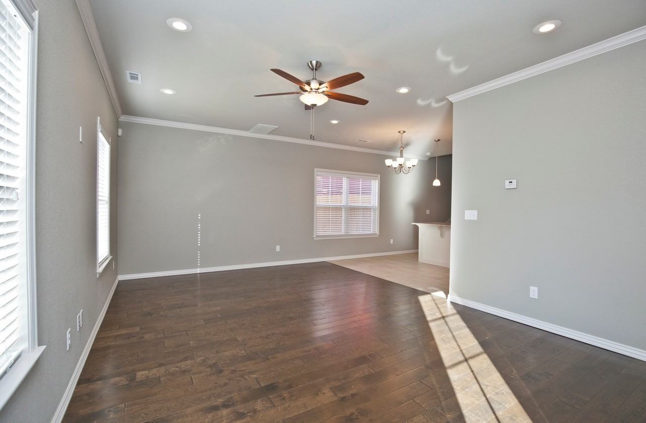 3805 W Pawnee Rd - Photo 3 of 17