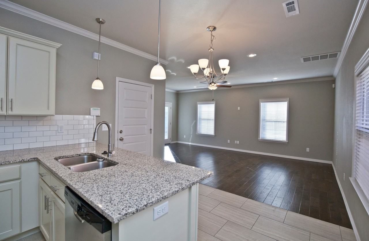 3805 W Pawnee Rd - Photo 5 of 17