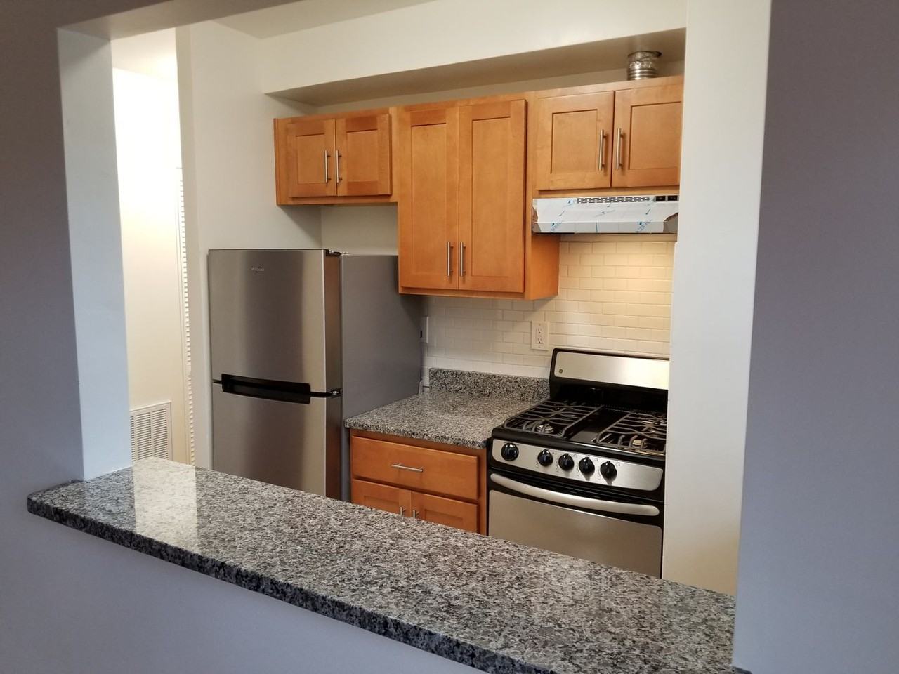 1215 N Quinn Street - Photo 2 of 22