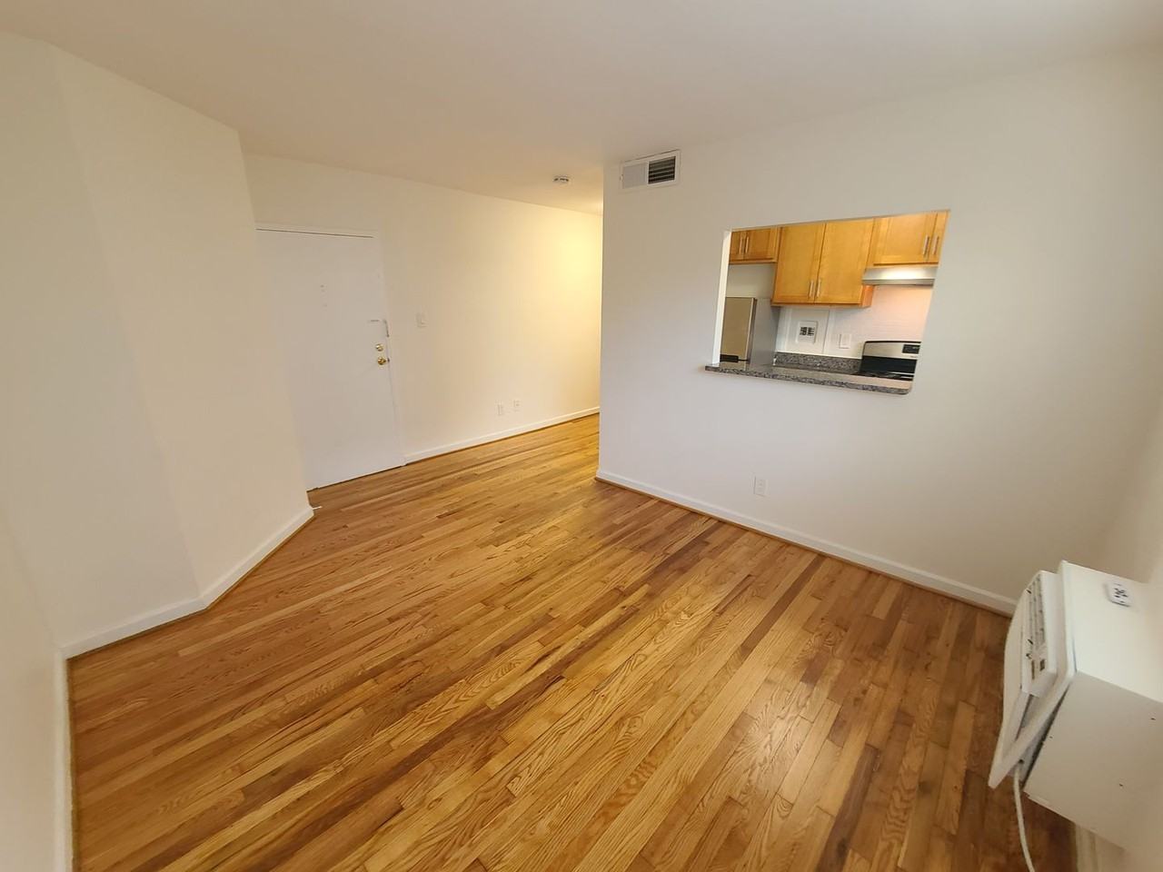 1215 N Quinn Street - Photo 5 of 22