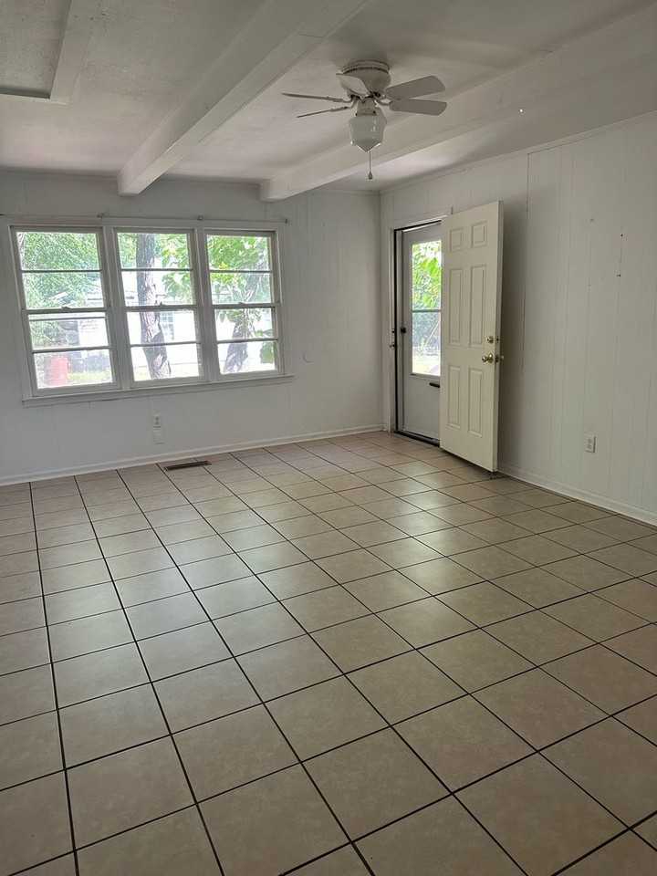 108 Lata Terrace - Photo 3 of 6