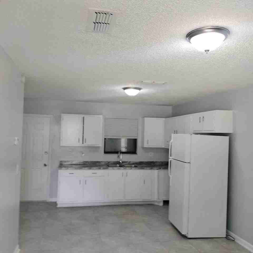 26 E 59 St. - Photo 3 of 14