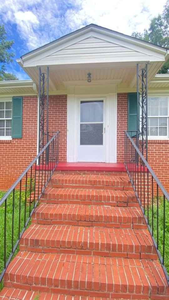 1006 N 16th St - Photo 2 of 18