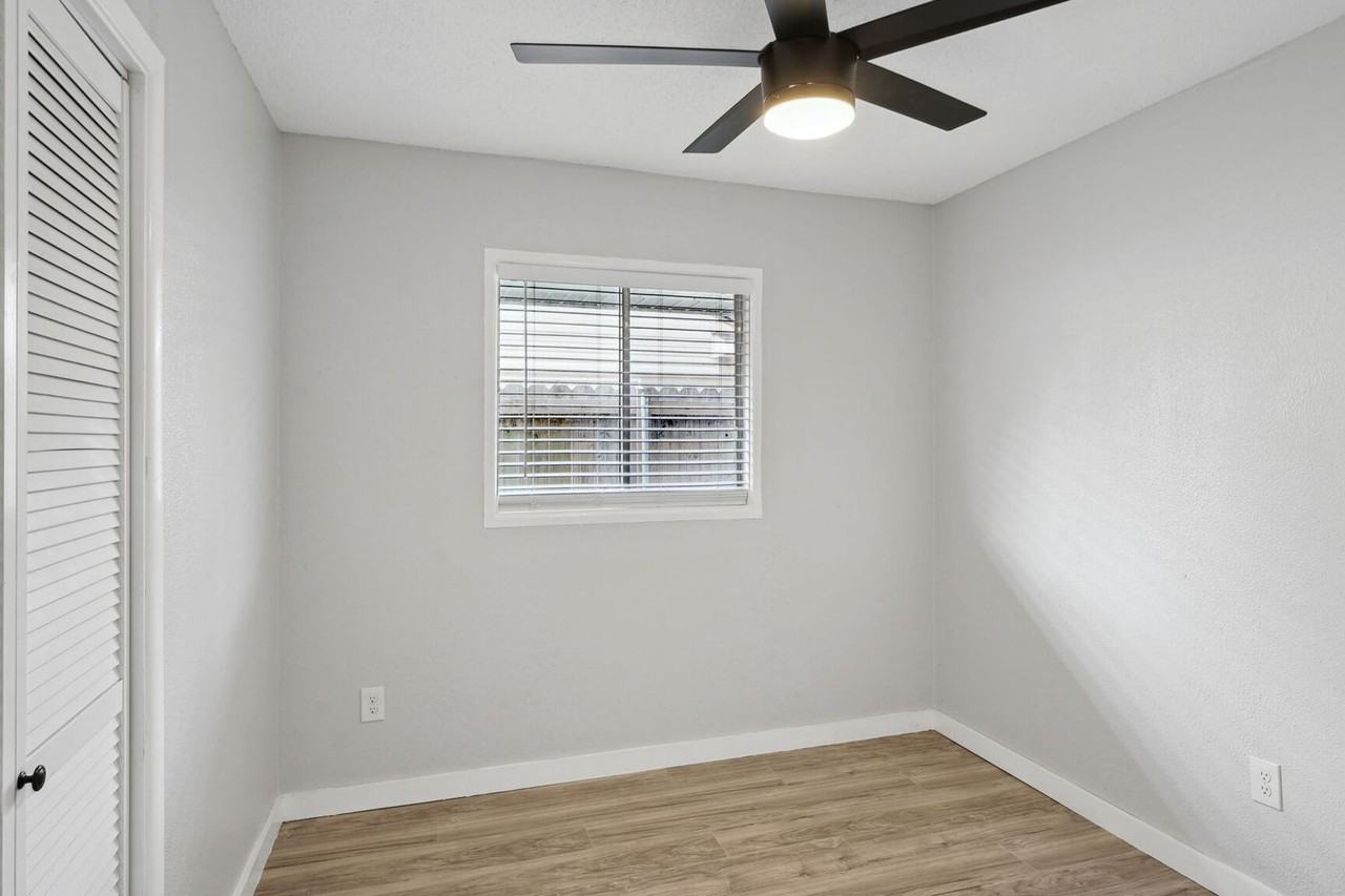 428 Ruth Dr - Photo 6 of 14