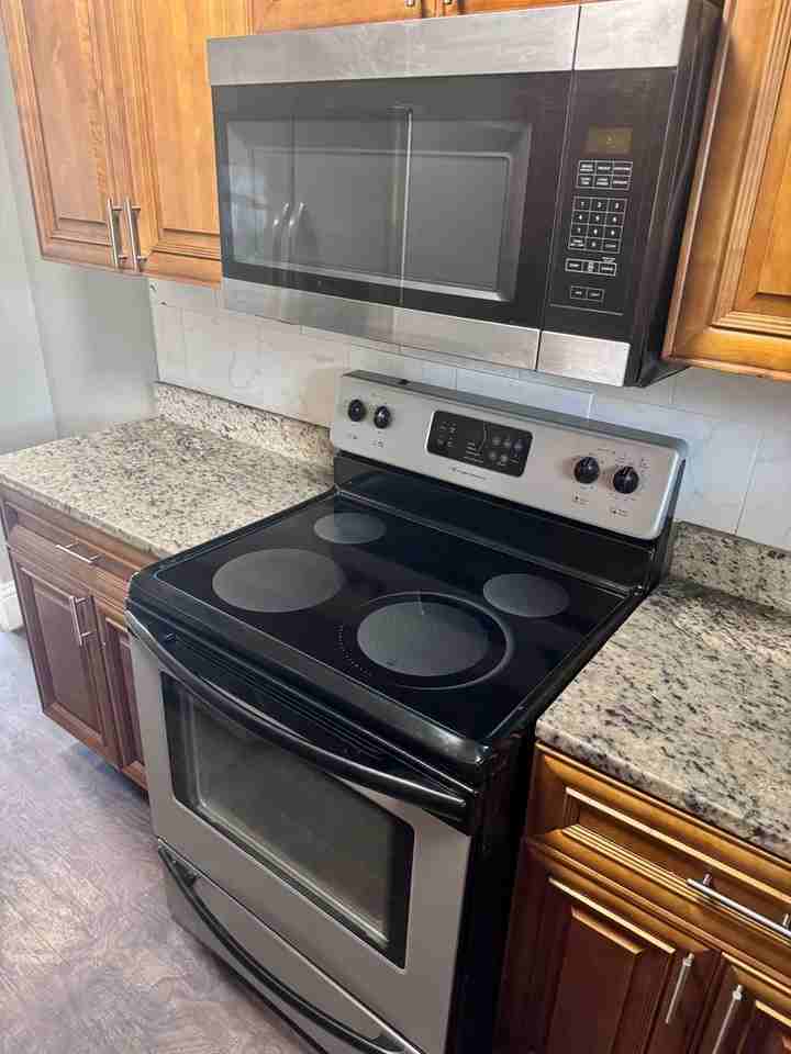 2620 Durham St - Photo 3 of 21