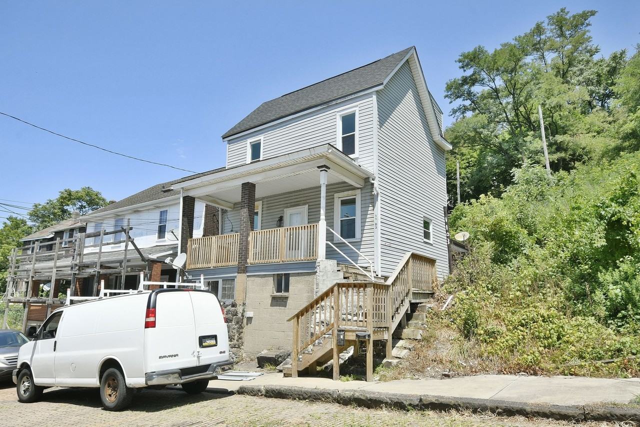1103 Crosby Street - Photo 2 of 45