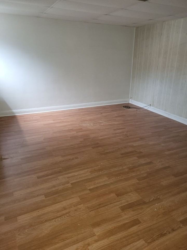 1504 N Ellwood Ave - Photo 3 of 15