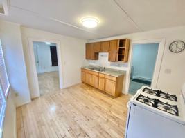 featured image of 32 Rose St