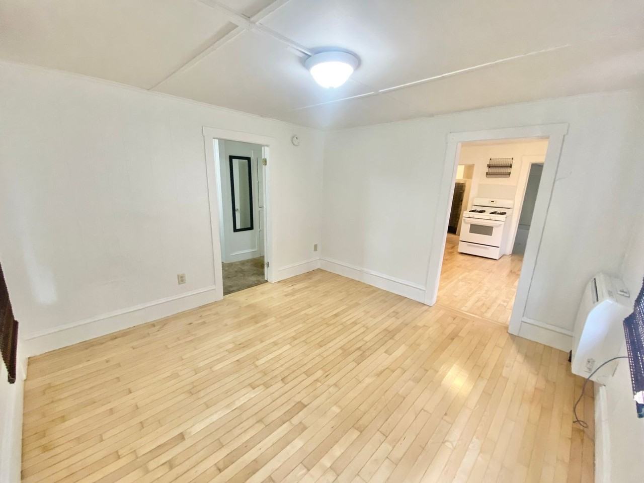 32 Rose Street - Photo 5 of 25