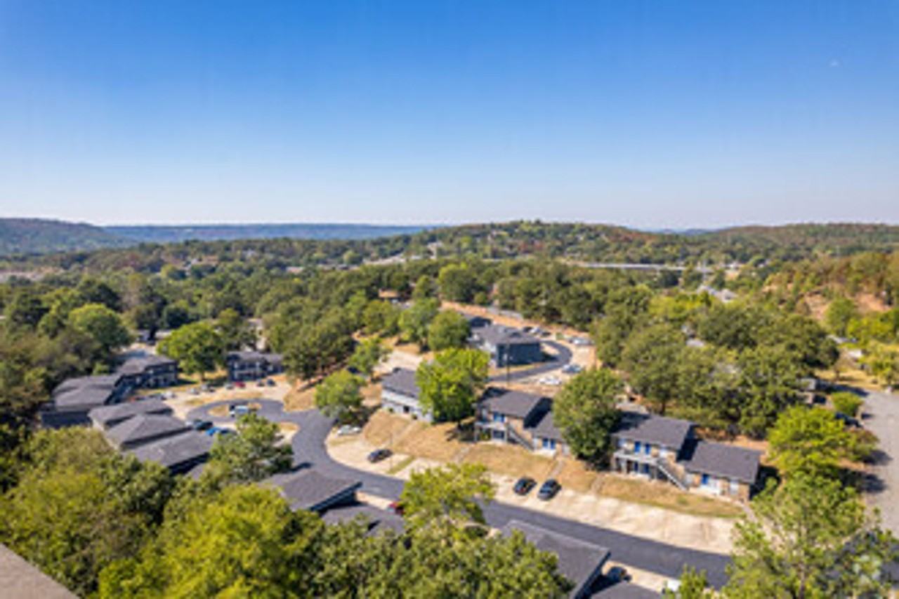 Augusta Place Apartments - Photo 3 of 14